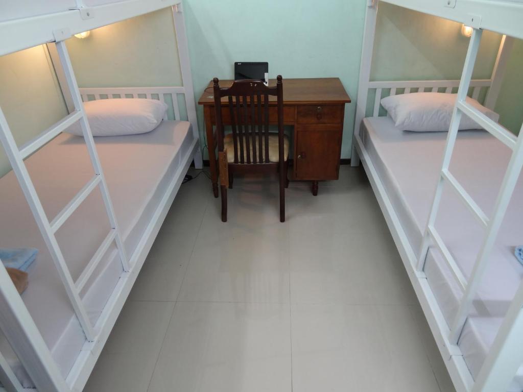Khaosan River Inn Hostel Bangkok Exterior photo